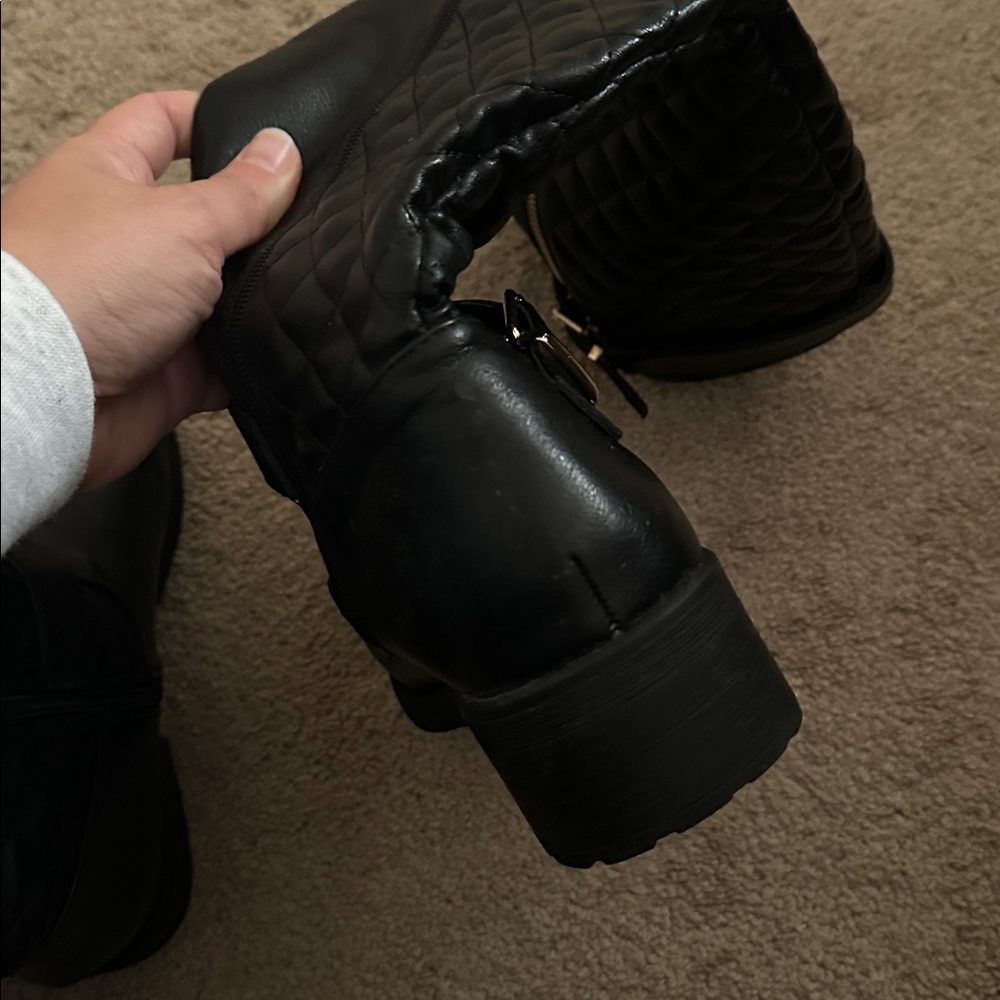 DREAMPARIS size 10 women’s riding boots - black and gold - Picture 6 of 6